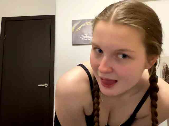 KiaraBasbas webcam