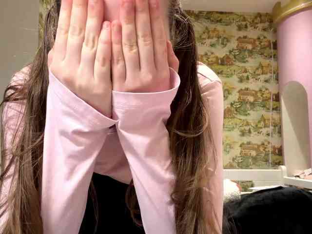 KiaraBasbas webcam