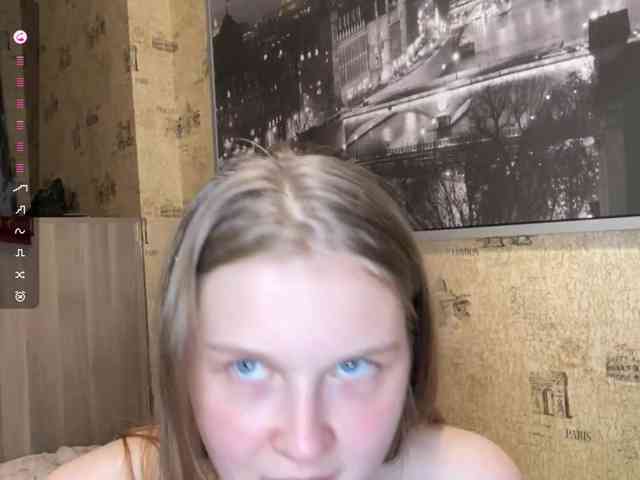 KiaraBasbas webcam