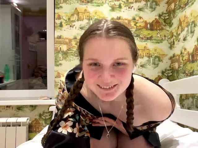 KiaraBasbas webcam