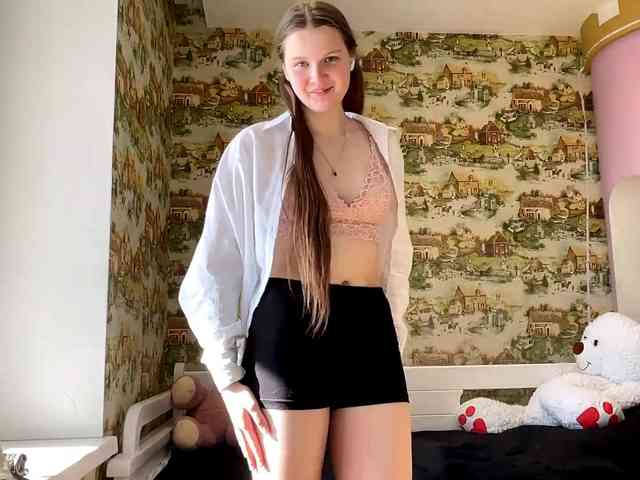KiaraBasbas webcam