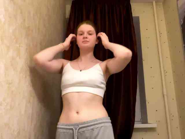 KiaraBasbas webcam