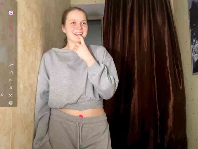 KiaraBasbas webcam