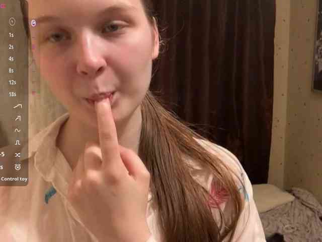 KiaraBasbas webcam