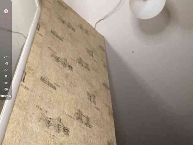 KiaraBasbas webcam