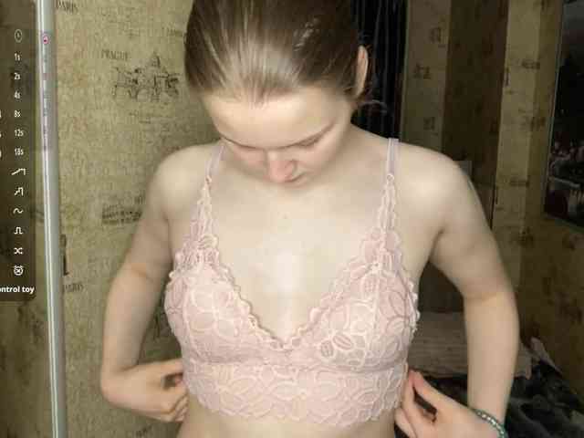 KiaraBasbas Sex Cam Show