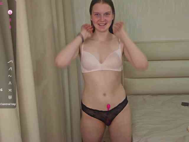 KiaraBasbas webcam
