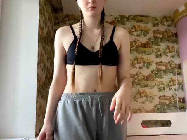 KiaraBasbas webcam