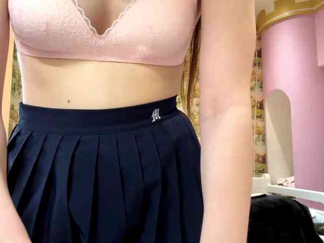 KiaraBasbas webcam