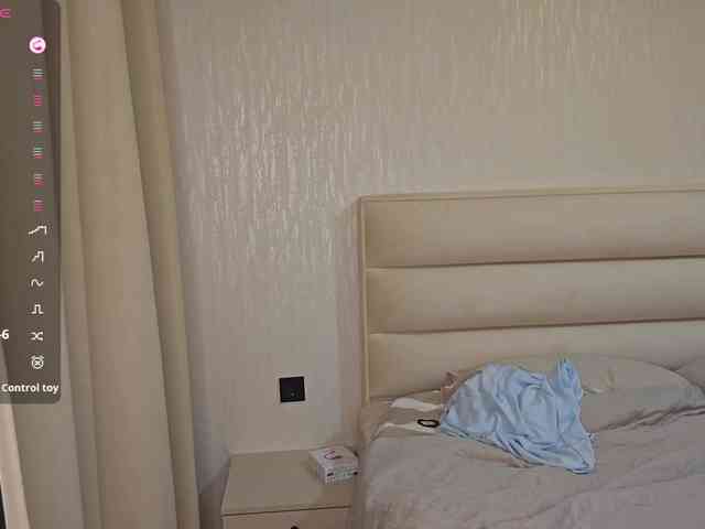 KiaraBasbas webcam