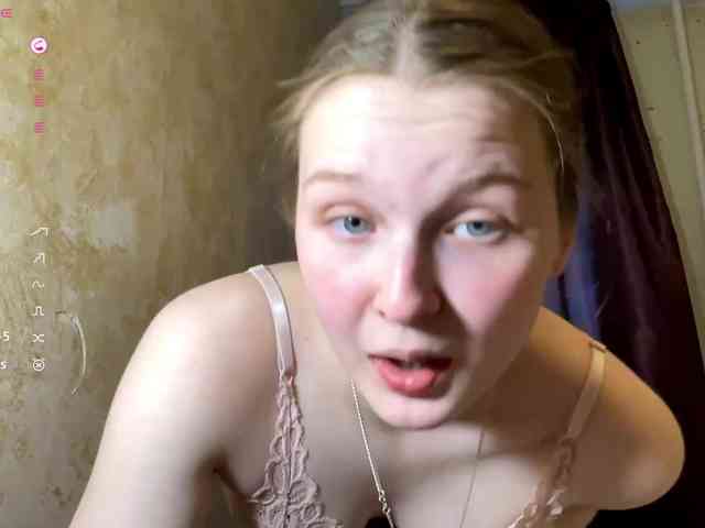 KiaraBasbas webcam