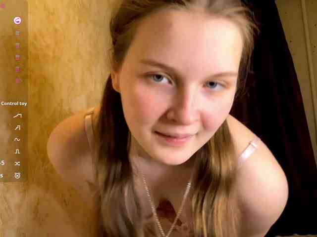 KiaraBasbas webcam