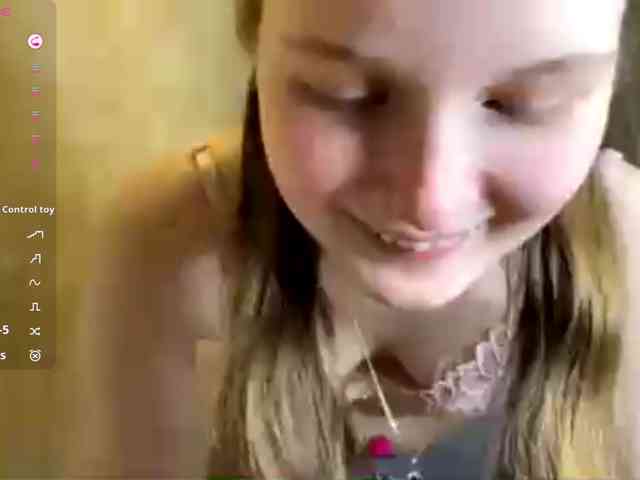 KiaraBasbas webcam
