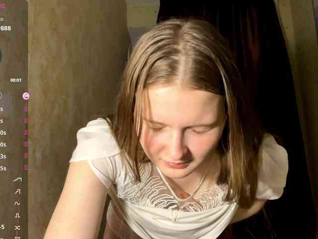 KiaraBasbas webcam