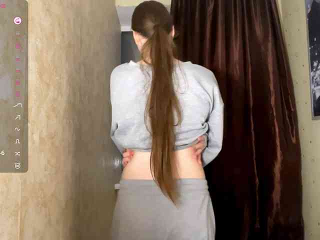 KiaraBasbas webcam