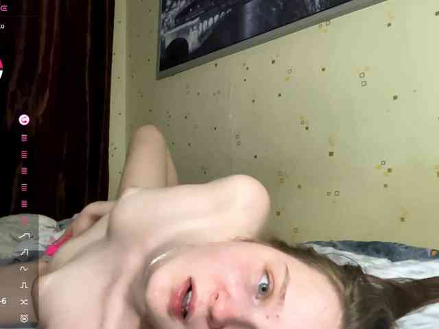 KiaraBasbas webcam