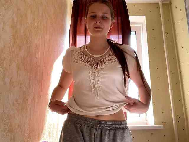 KiaraBasbas webcam
