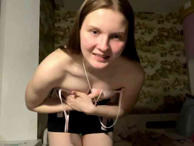 KiaraBasbas webcam