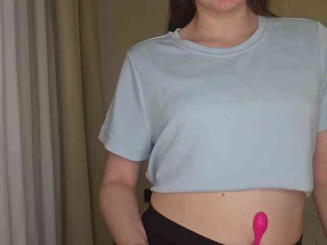 KiaraBasbas webcam
