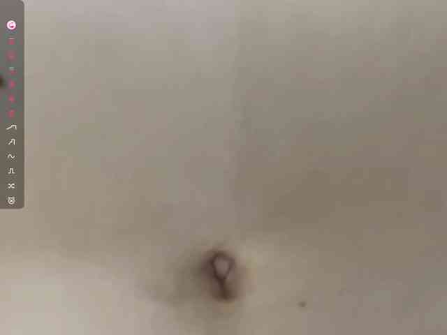 KiaraBasbas webcam