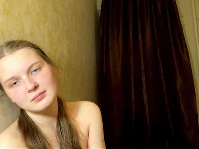 KiaraBasbas webcam