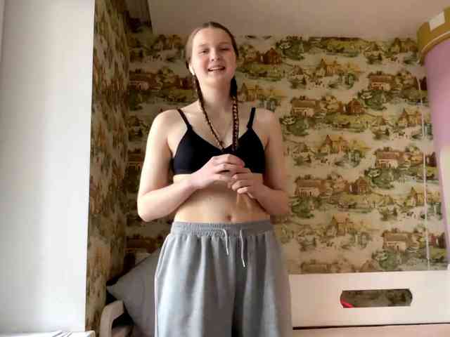 KiaraBasbas webcam