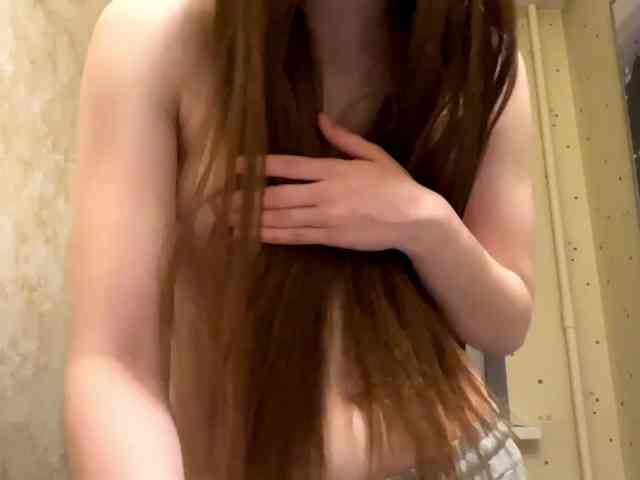 KiaraBasbas webcam