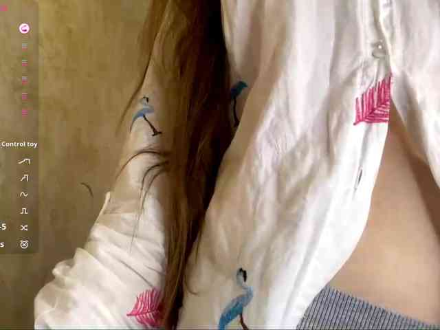 KiaraBasbas webcam