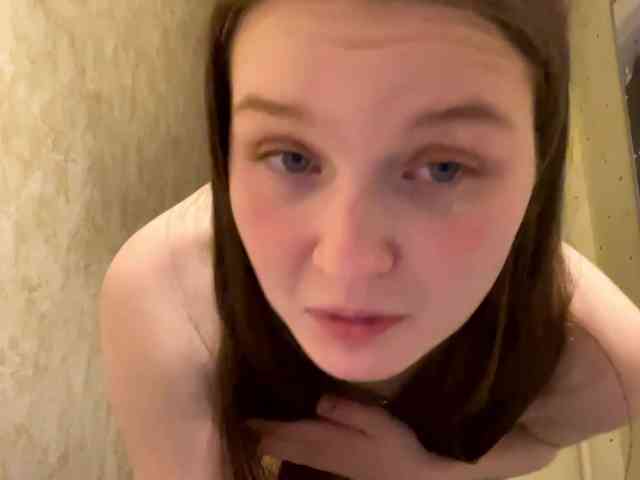 KiaraBasbas webcam