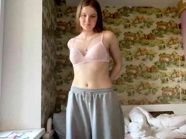 KiaraBasbas webcam