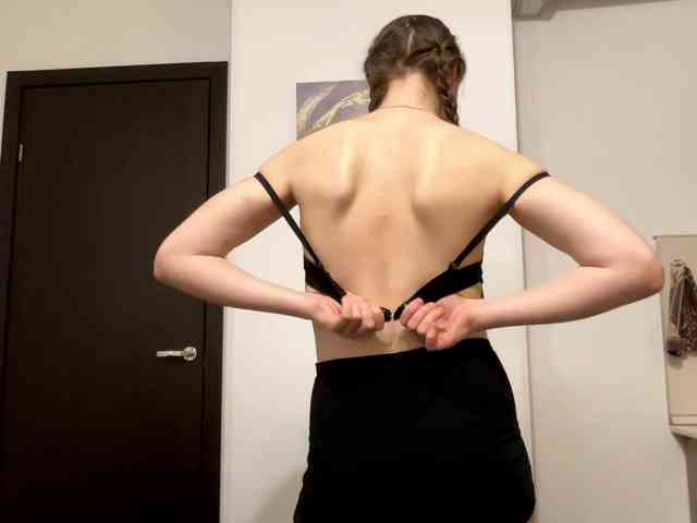 KiaraBasbas webcam