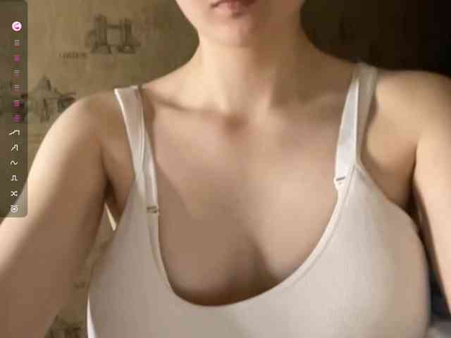 Model: KiaraBasbas