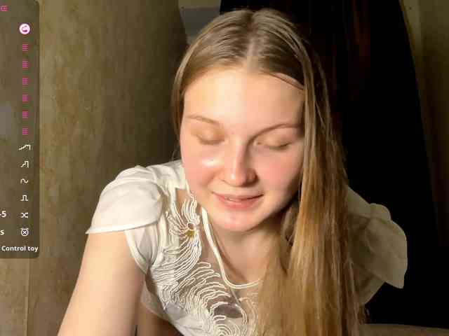 KiaraBasbas webcam