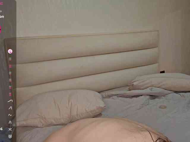 KiaraBasbas webcam
