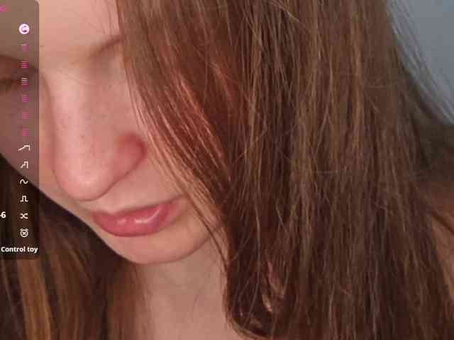 KiaraBasbas webcam