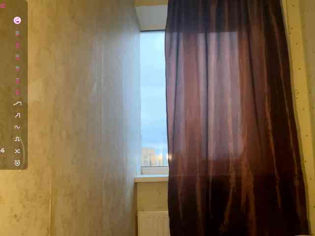 KiaraBasbas webcam