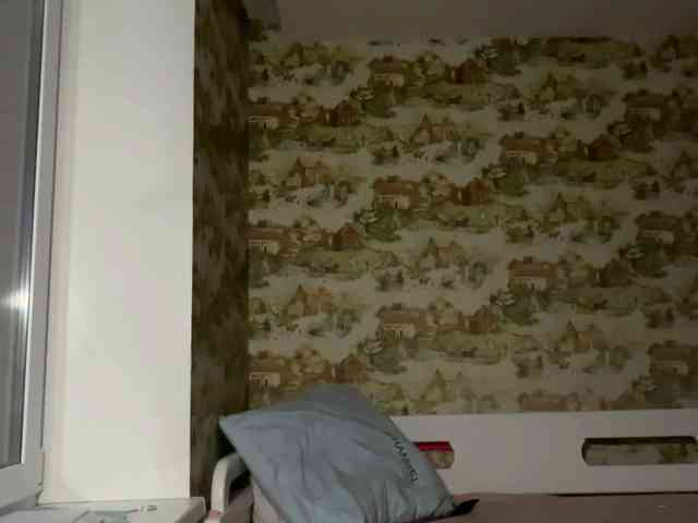 KiaraBasbas webcam