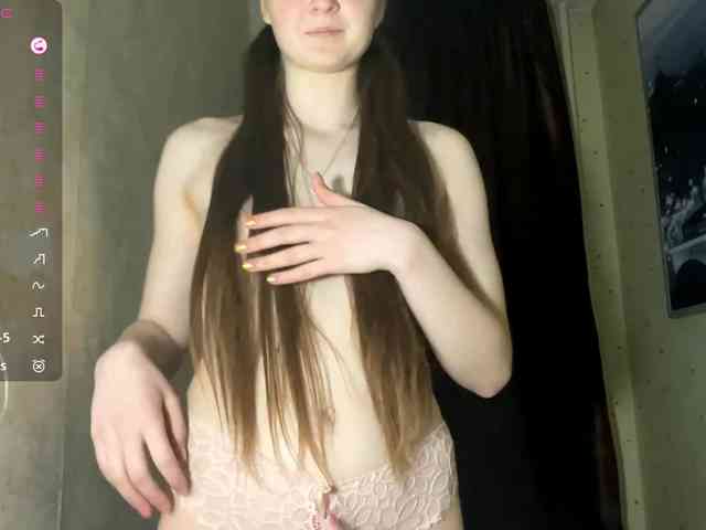 KiaraBasbas webcam
