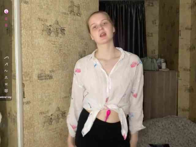 KiaraBasbas Sex Cam Show