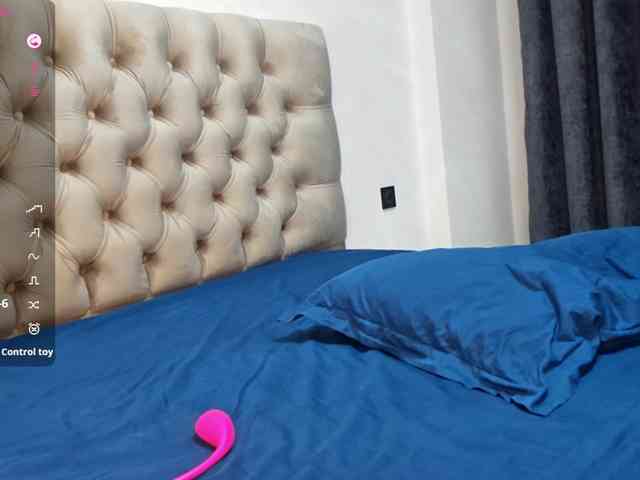 KiaraBasbas webcam