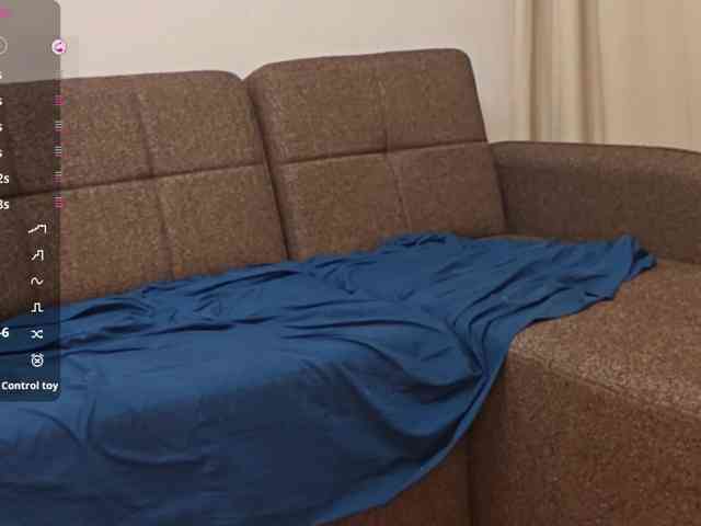 KiaraBasbas webcam