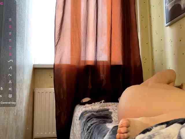 KiaraBasbas webcam