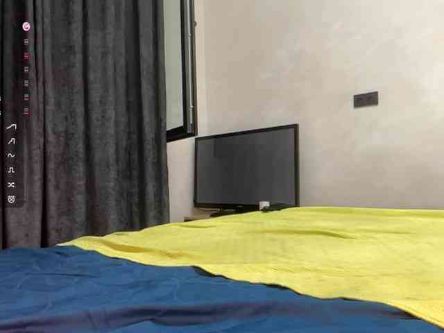 KiaraBasbas Sex Cam Show