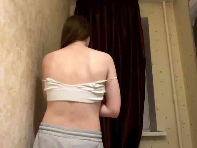KiaraBasbas webcam