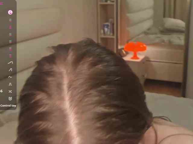 KiaraBasbas webcam