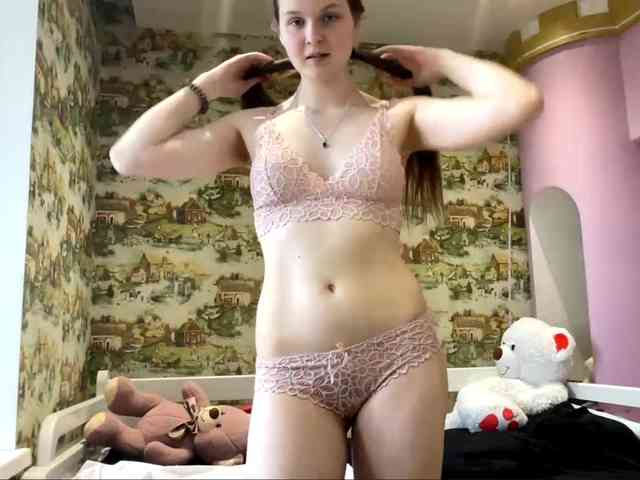 KiaraBasbas webcam