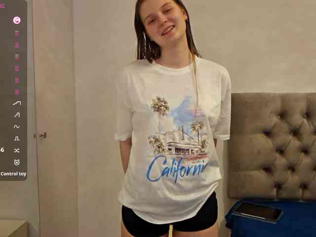 KiaraBasbas webcam