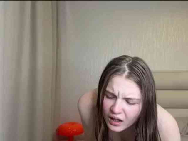 KiaraBasbas webcam