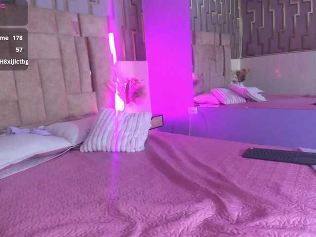 ashly-ruiz live cam on BongaCams