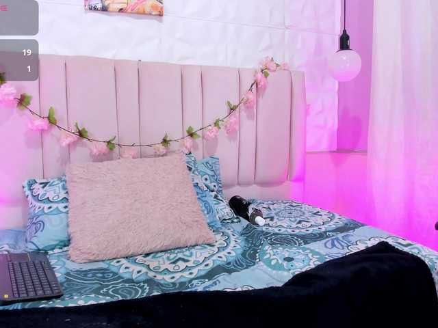 ashly-ruiz live cam on BongaCams